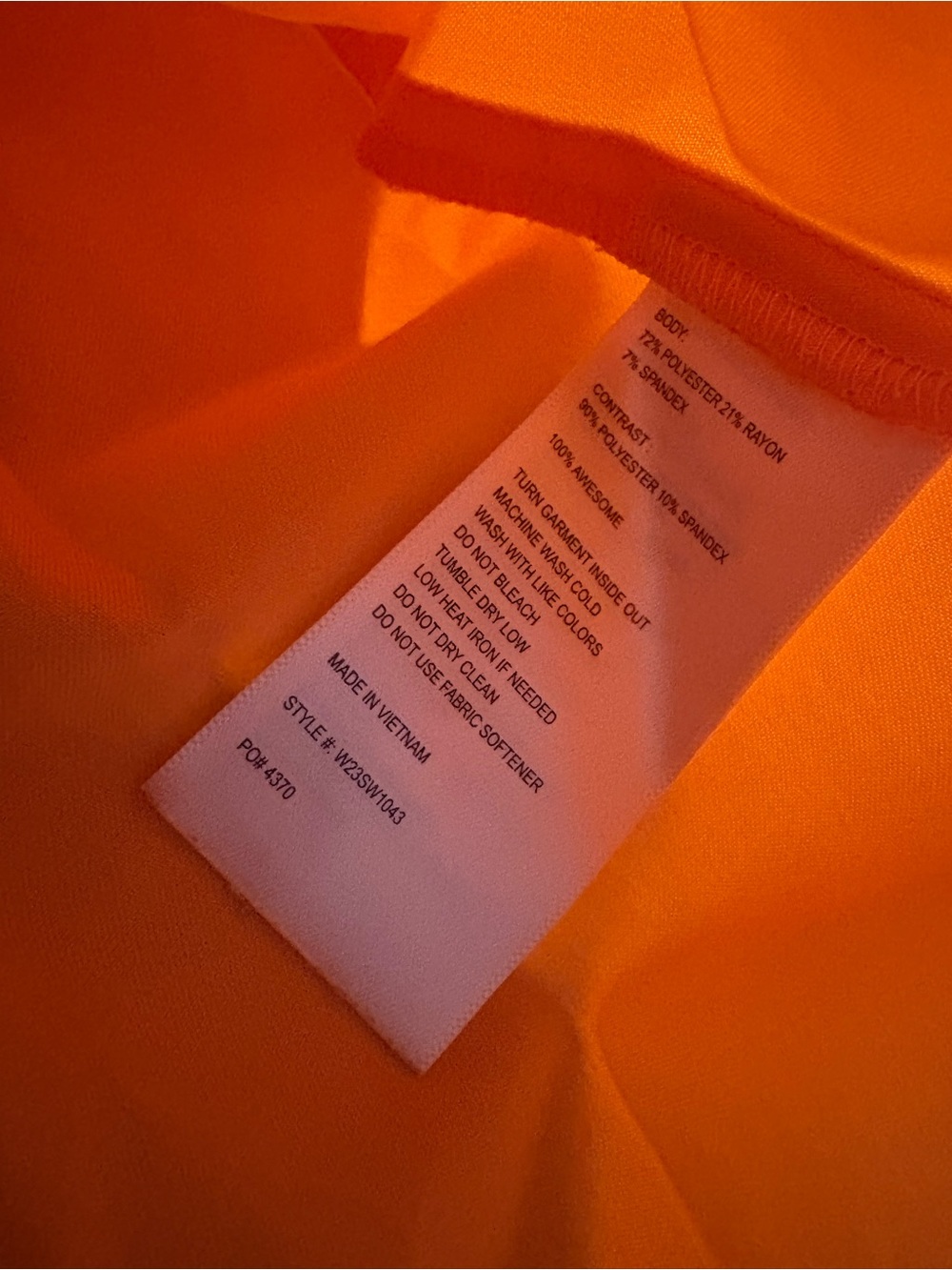 Figs Papaya Scrub Top - Picture 8 of 8